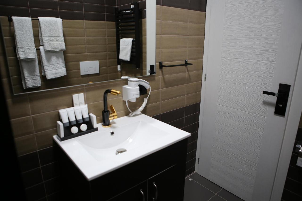 Dark Boutique Hotel Shkoze Εξωτερικό φωτογραφία