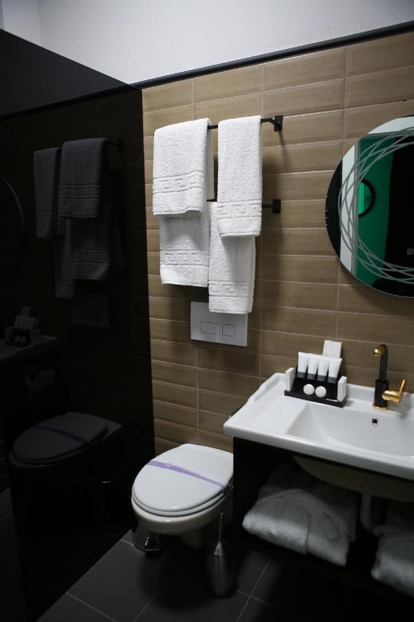 Dark Boutique Hotel Shkoze Εξωτερικό φωτογραφία